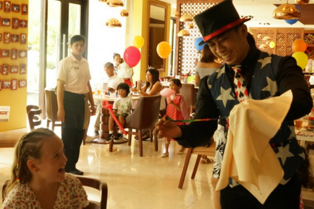 An awesome way to spend Sunday with the fam in Bali...