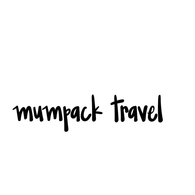 mumpack travel logo